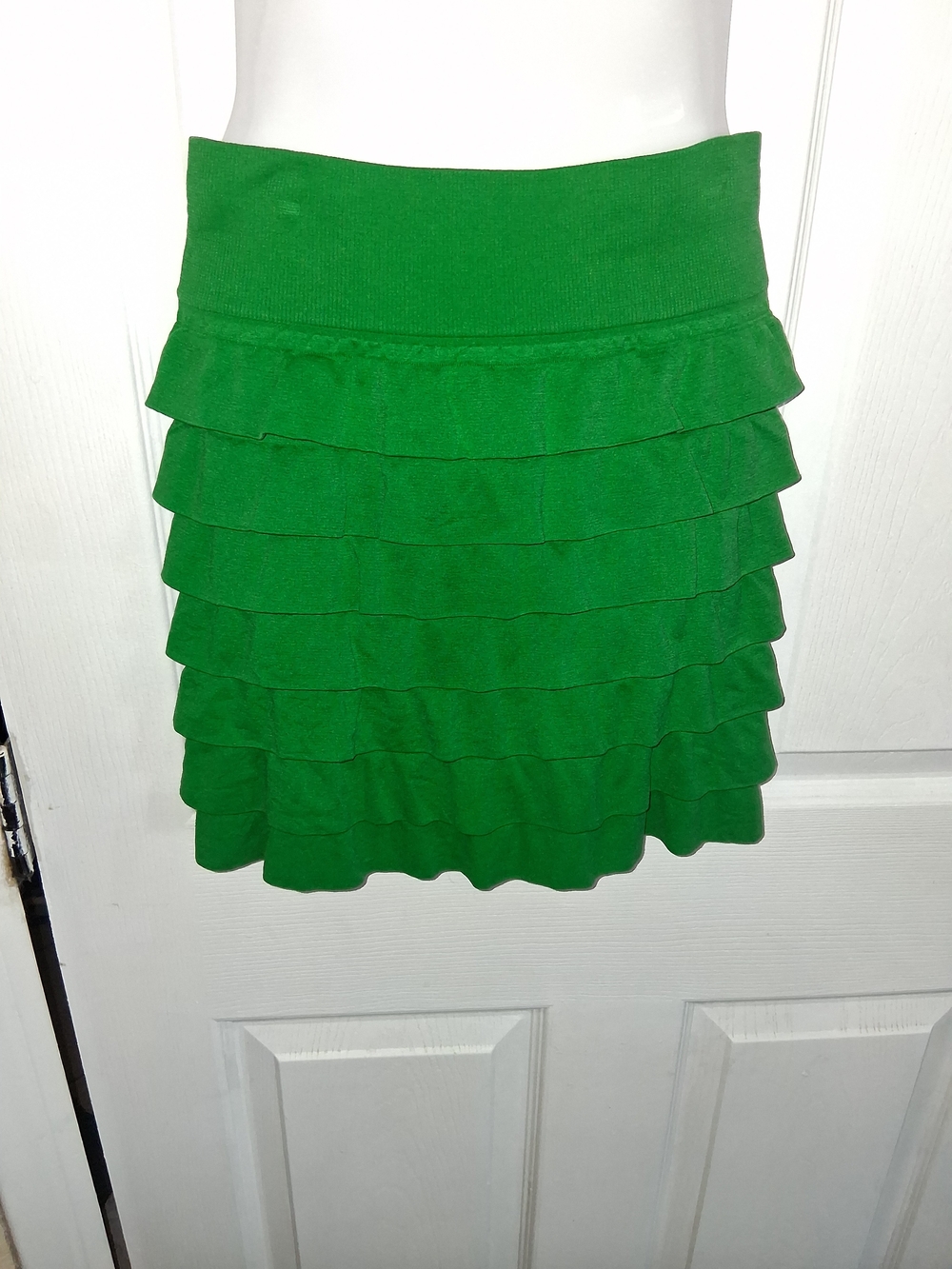 VINTAGE Y2K FGF Kelly Green Layered Ruffle Mini Skirt 🦋